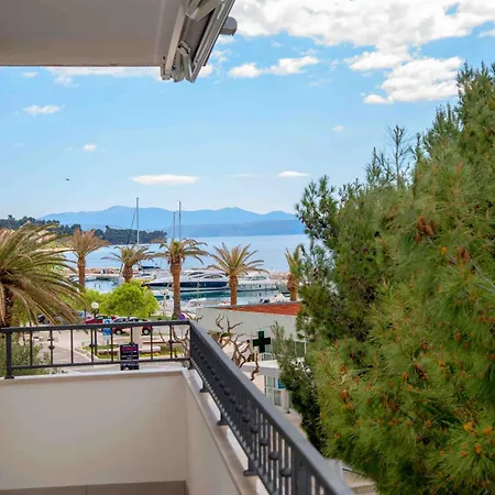 Apartman Ane - Beachfront *
